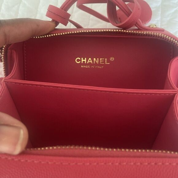 CHANEL Caviar Quilted Small CC Filigree Vanity Case Pink - Picture 7 of 16